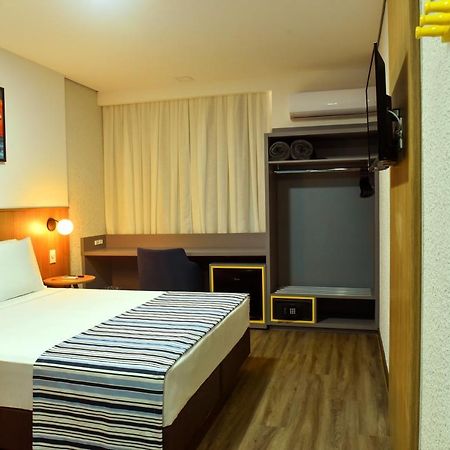 Days Inn By Wyndham Cascavel Cascavel  Esterno foto