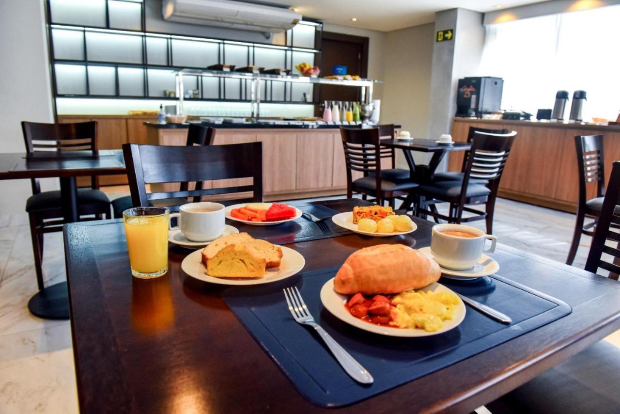 Days Inn By Wyndham Cascavel Cascavel  Esterno foto