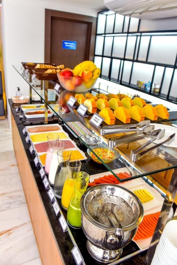 Days Inn By Wyndham Cascavel Cascavel  Esterno foto