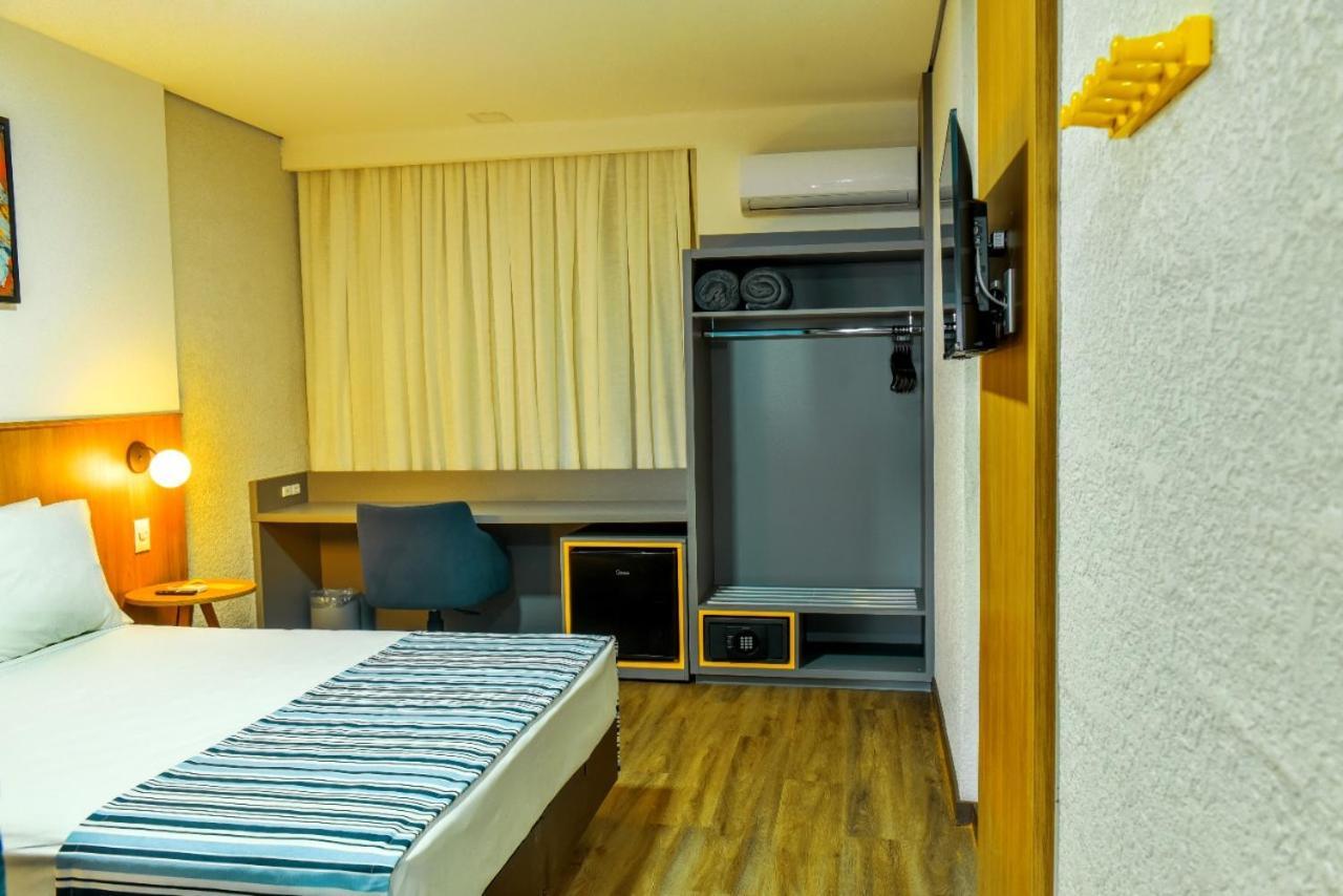 Days Inn By Wyndham Cascavel Cascavel  Esterno foto