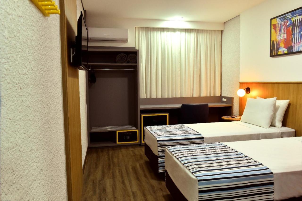 Days Inn By Wyndham Cascavel Cascavel  Esterno foto